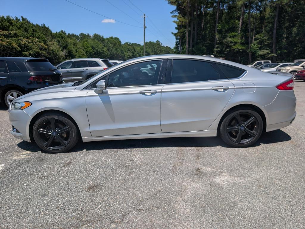 2016 Ford Fusion SE FWD's photo